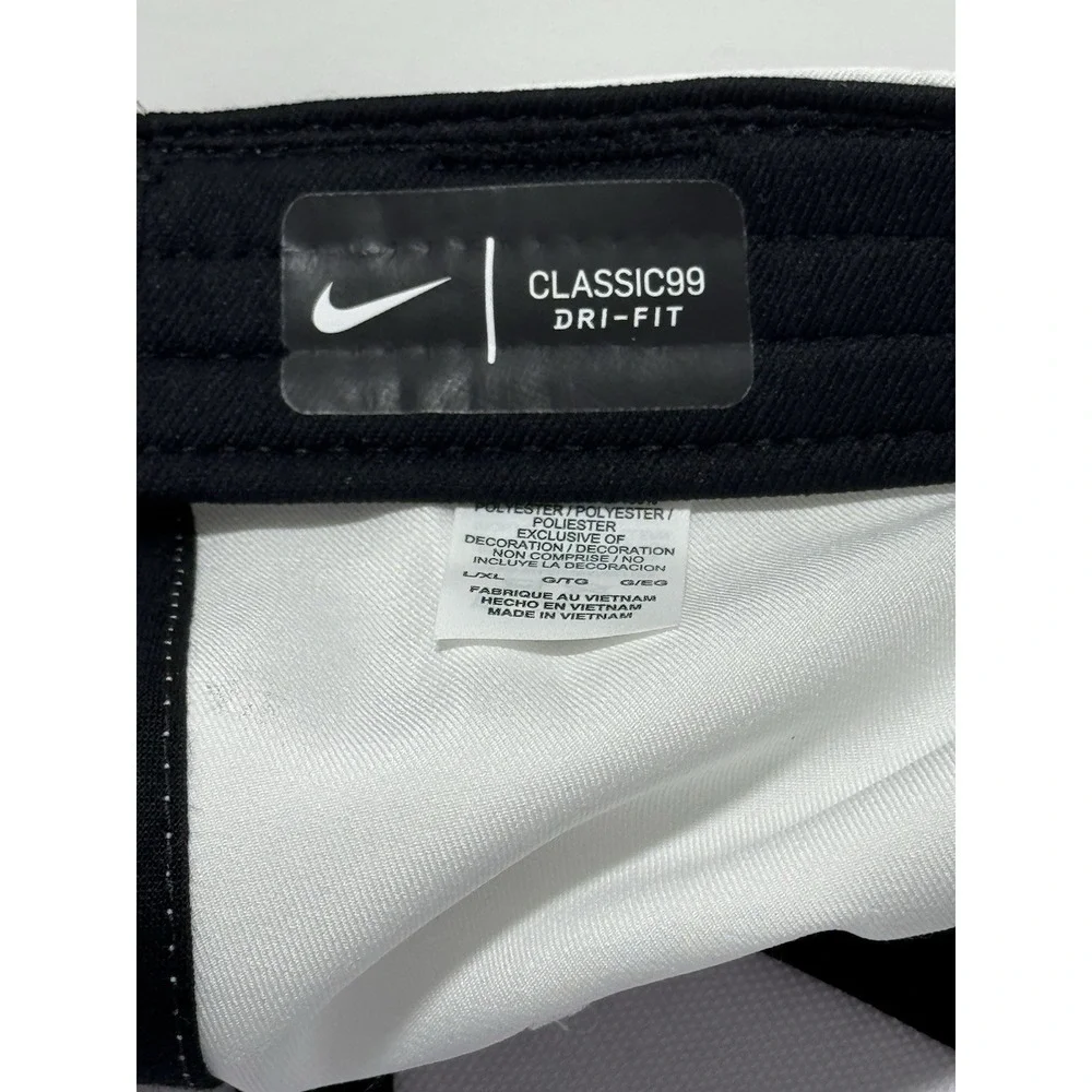 Nike Team Boise Street Broncos L/XLHat‎ White Embroidered Logo NCAA Flex